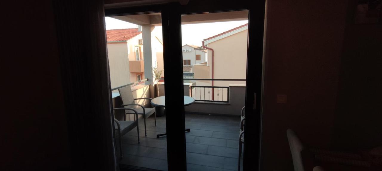 Spacious Modern Apartment Biograd Na Moru Exterior foto